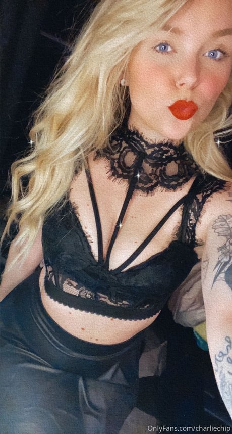 cosplay gros seins onlyfans très chaud images