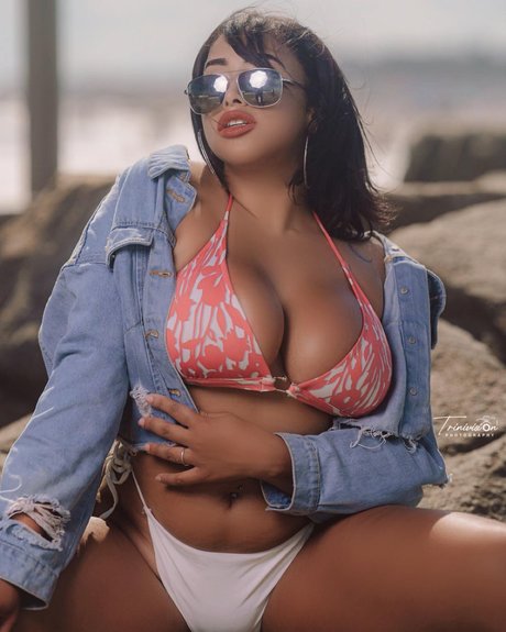 CRISTINA CELI star du porno archive