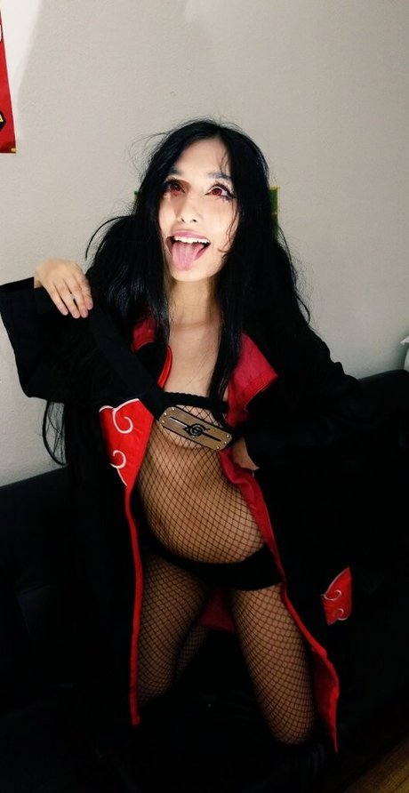 hinawynne modèle chaud image