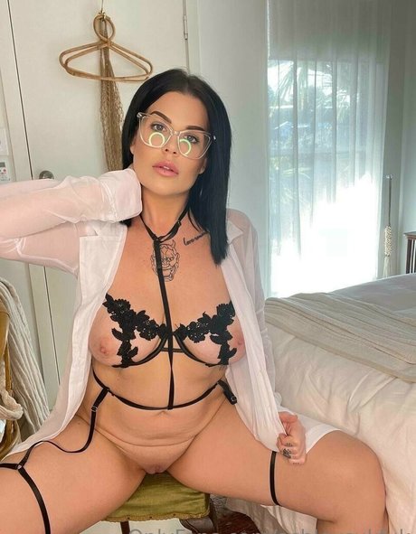 milf aux cheveux noirs onlyfans adulte gratuit images