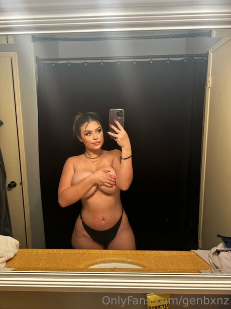 blonde aux gros seins onlyfans beautiful porn pic