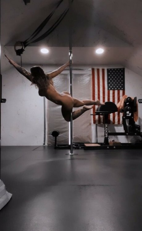 Lauren Pockevich nus star du porno photos