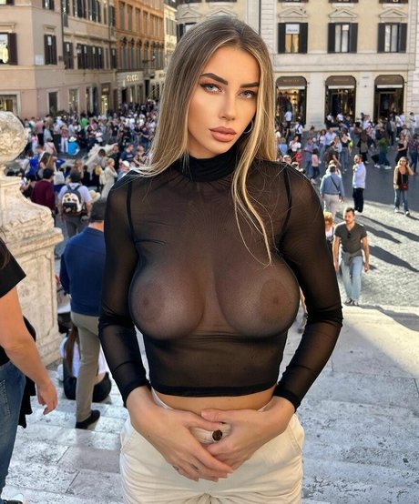 milf aux cheveux noirs onlyfans top exclusif galeries