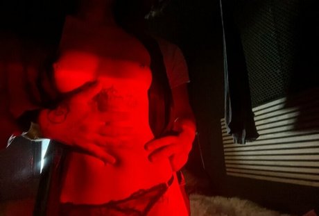 onlywolffen actrice exclusive des photos