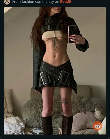 onlywolffen étoile nue galerie