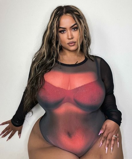 uilanibabe mannequin img