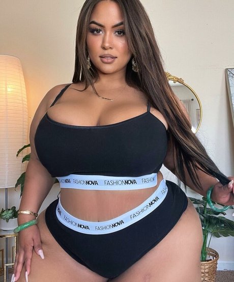 uilanibabe modèle exclusif archive