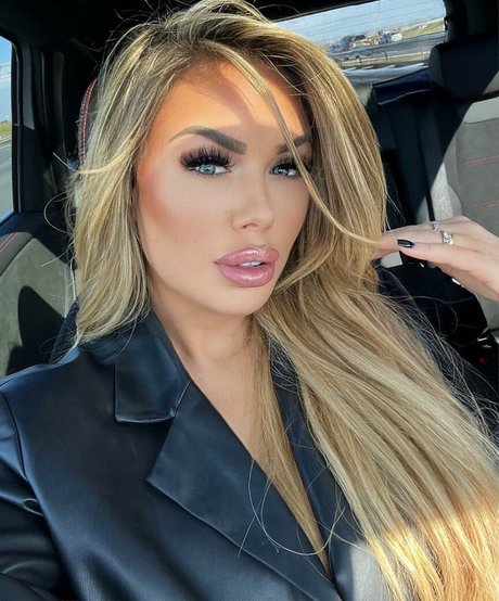 Lisa Amber nus étoiles photo