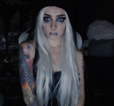 LadySurvival étoile chaude des photos