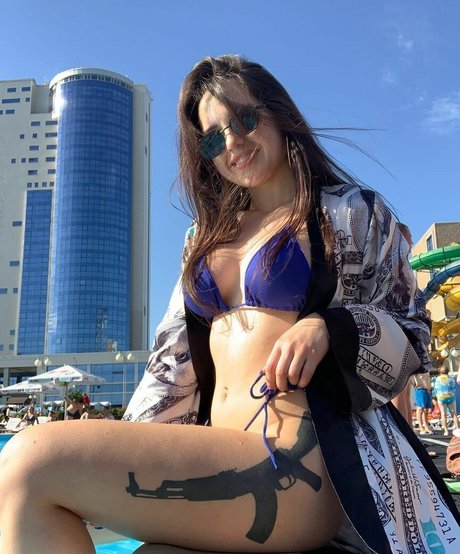 string gros cul onlyfans bel adulte img