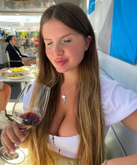 rousse aux gros seins onlyfans adulte xxx img