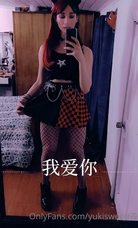 yukisweet69 mannequin image
