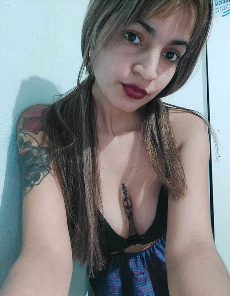 brunettesexyy modèle chaud collection