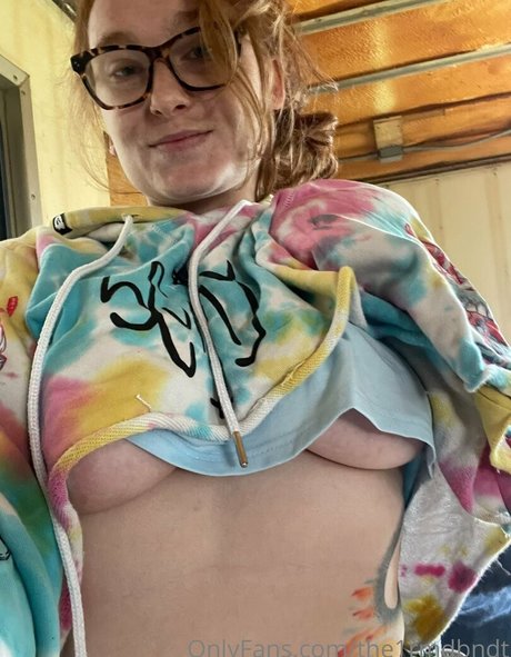 déshabillage onlyfans bien chaud photo