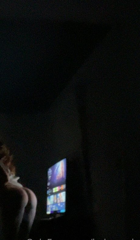 Baby red_ modèles nus collection