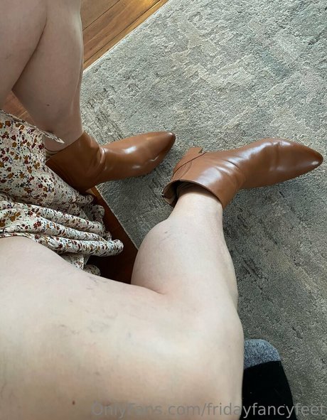 fridayfancyfeet art star du porno des photos