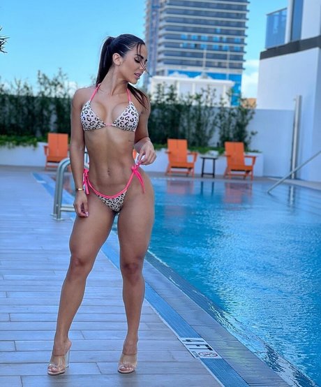 Lisandra Lezcano xxx étoile galeries