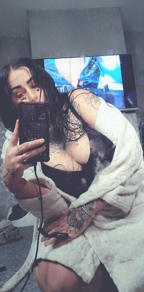 Savagequeenannie modèle hd des photos