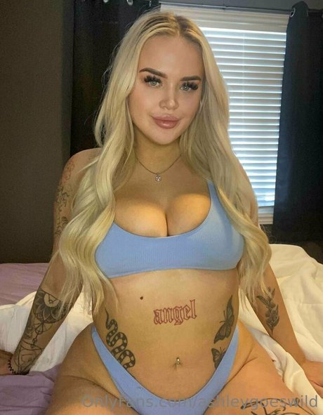 ashleygoeswild actrice porno photos