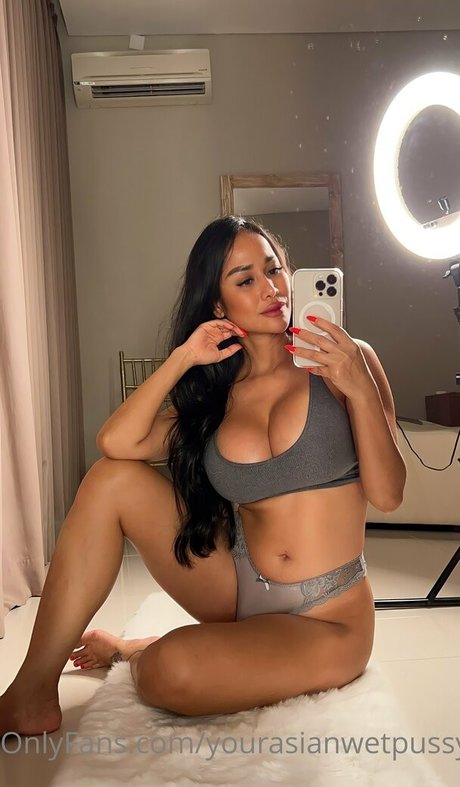yourasianwetpussy xxx star du porno photos