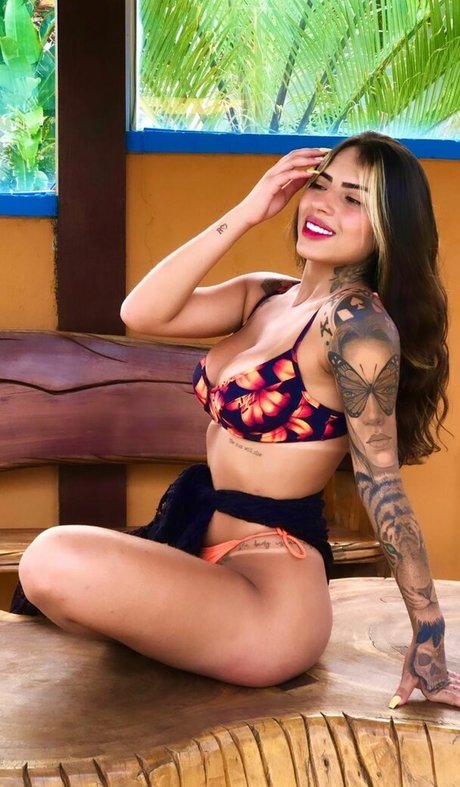 Kauane Siqueira modèle sexy galeries