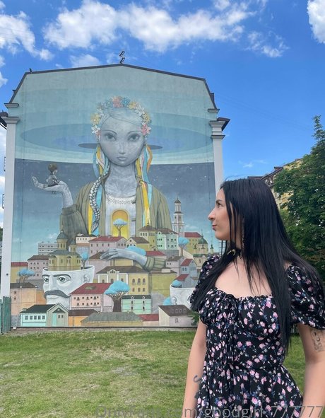 angelina crystal modèle porno img