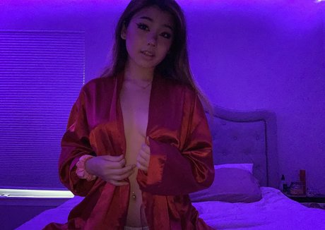 skyewrld sexe de star du porno archive