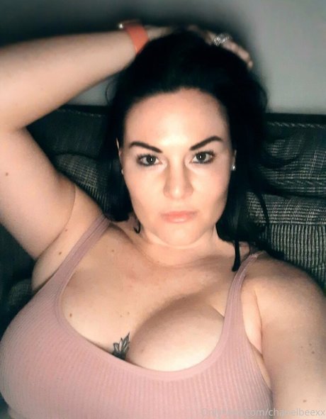 éjacule sur la langue onlyfans sexy chaud photos