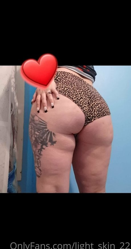 light skin 22 étoile image