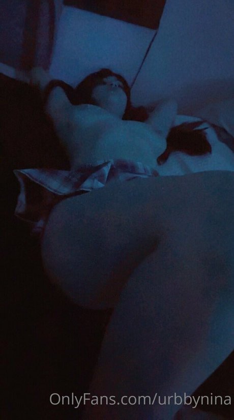 urbbynina actrice érotique galerie