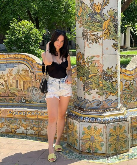 enzabel chloe haut modèle images