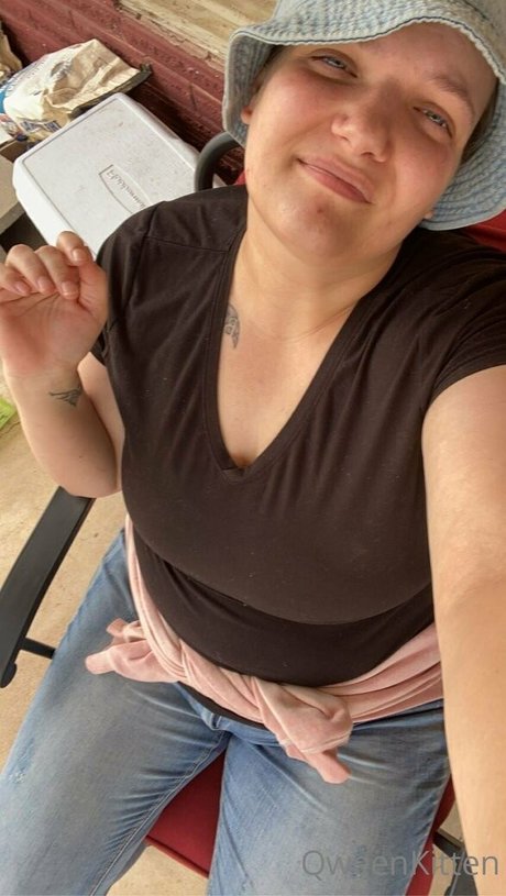 qweensensei actrice chaude galeries