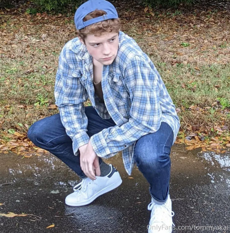 tommyakai étoile chaude archive