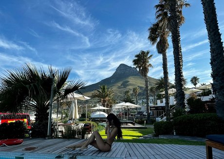 earthlyalien nus de stars du porno galeries