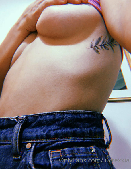 lucrexxia actrice de nus photo