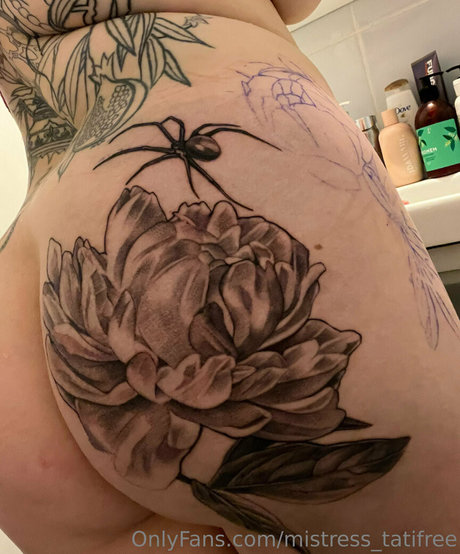 ella tatifree jolie étoile des photos