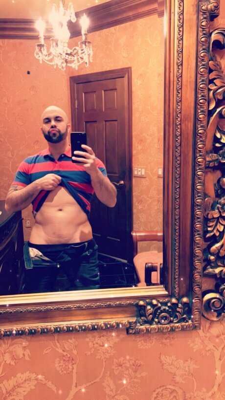 éjacule sur la langue onlyfans érotique parfait img