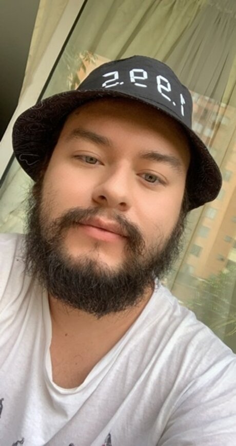 ébène sexy onlyfans chaud sympa archive