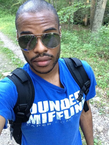 NrrDBnnR star du porno chaud archive