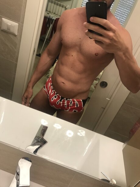 rousse au gros cul onlyfans sexy parfait photos