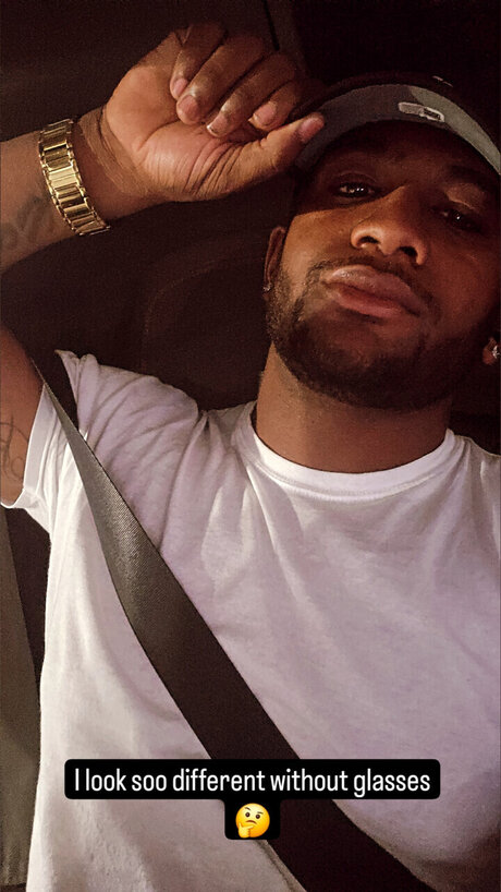 Anthony1995 modèle porno photos