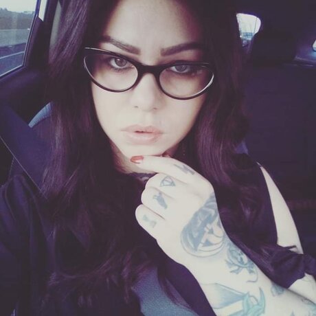 Nikki Love Sixx modèle sexy collection