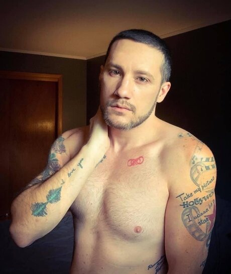 u15913759 actrice érotique galeries