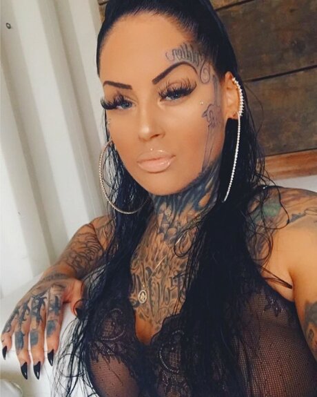 mmebandssofficial modèle magnifique images