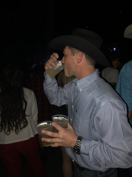 Dillon Holder star du porno parfaite photos