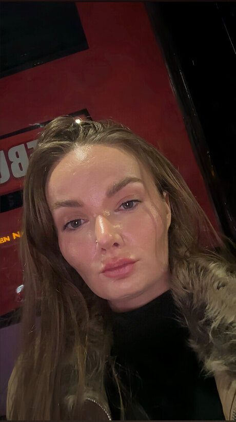 Per0x1de modèle sympa photo