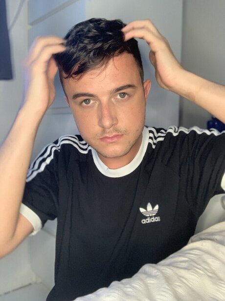 Jonny Leigh modèle artistique collection