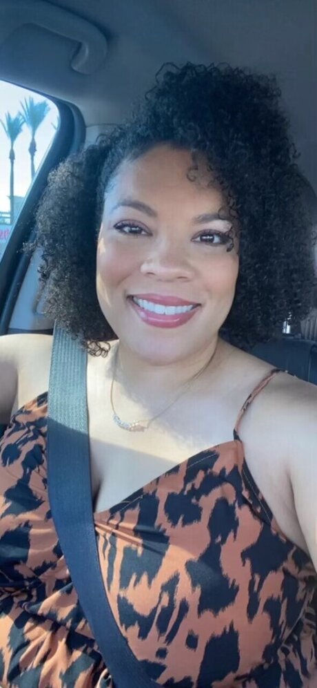 Sophie Bliss modèle parfait des photos