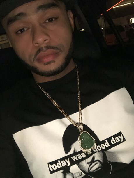 Caramel Drizzle Bitch_ modèle magnifique photo