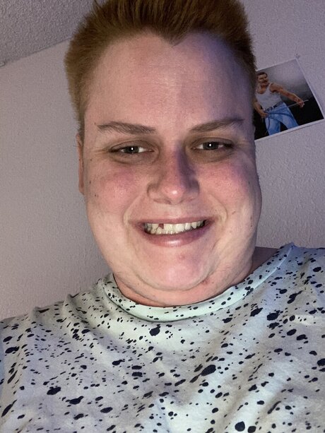 milf aux cheveux noirs onlyfans exclusivité érotique img